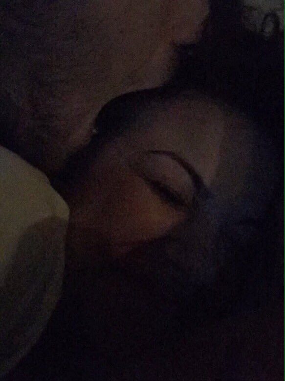 5SCS_Smut's tweet photo. "When bae wants to eat you but not the way you hoped for" you tweet about parody Luke. #CuteSCS https://t.co/JwU3b2Htee