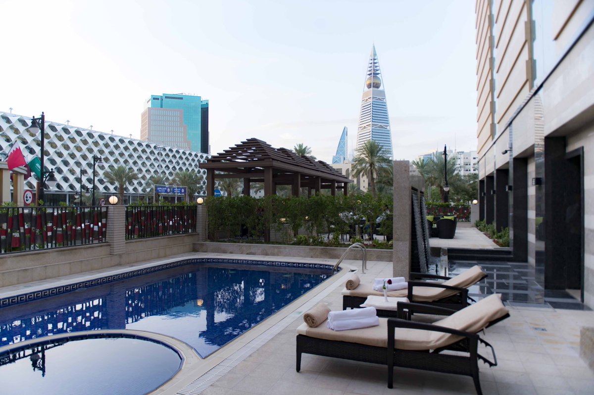 brairahotels's tweet photo. #مسابقة_فندق_بريرا
5دعوات للعشاء اسبوعيا كل دعوة لفردين وسحب على 5 دعوات ليلتان ضيافة
 متابعة  @brairahotels #رتويت https://t.co/sVlC64aYg2