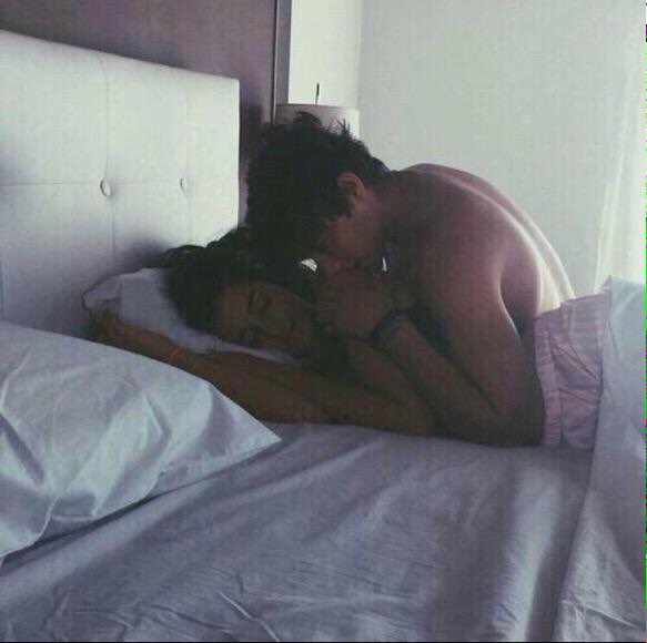 5SCS_Smut's tweet photo. "Sleeping beauty" parody Michael whispers, his lips travel across your back. "Time to get up." he continues #CuteSCS https://t.co/cpRsroR007