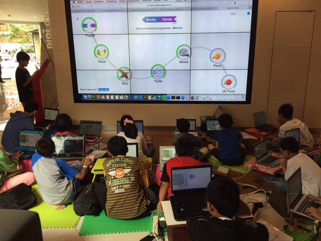 BeFunNColorful's tweet photo. Kids half day coding camp #day1 #codingcamp #procode #dagodigilife @procodecg https://t.co/ZO9AiYPkBj