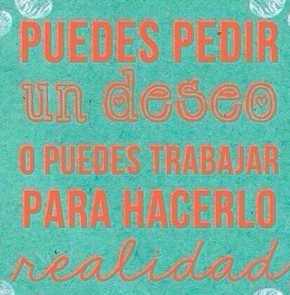 Javi_matron's tweet photo. Llega la Navidad, epoca de pedir... #eir tu dedices, las cosas no pasan por casualidad #LunesDeMotivacion https://t.co/nT947MY6Qk