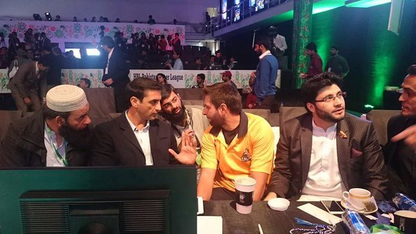 TeamZalmi's tweet photo. Our Lala and @JAfridi10 https://t.co/NriP0Pp6zm