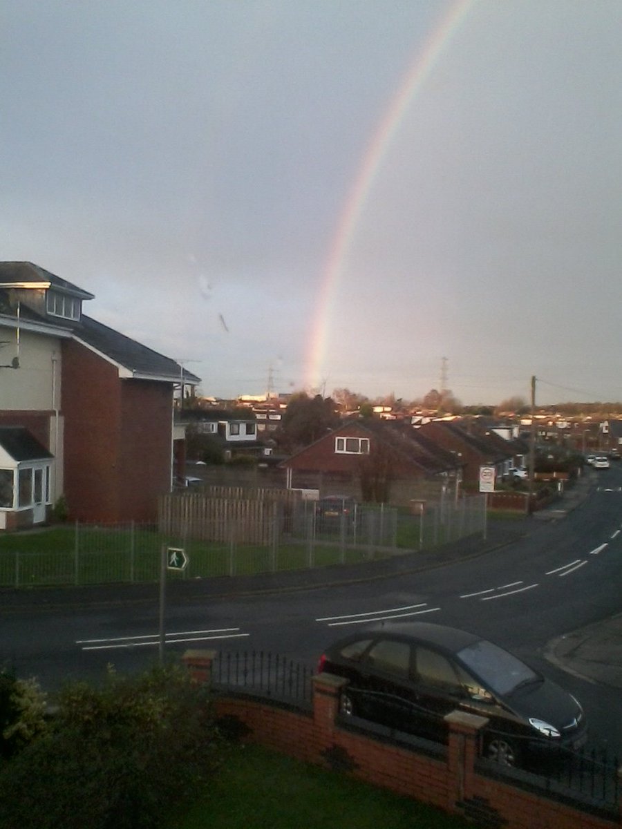 carolschofield7's tweet photo. Rainbow from my window this morning,welcome back to Manchester @JonAntoine we have been expecting you x https://t.co/LuGZncyX1K