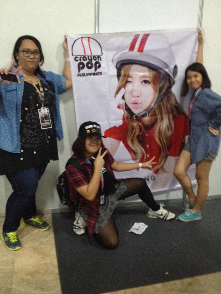 CrayonPopPH's tweet photo. [PHOTOS] 151219 #CrayonPopPH at PH KPop Convention 7. #KCON7 https://t.co/N5YOxnFdDQ