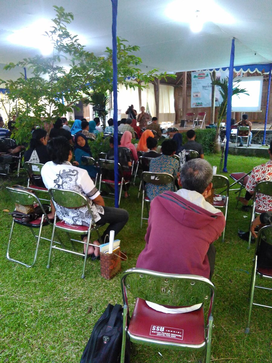 Diskusi peta jalan pelembagaan dan kelembagaan demokrasi desa bersama Sunaji zamroni #MenegesDesa <a href="/tunggalp/">tunggal pawestri</a> @njahja