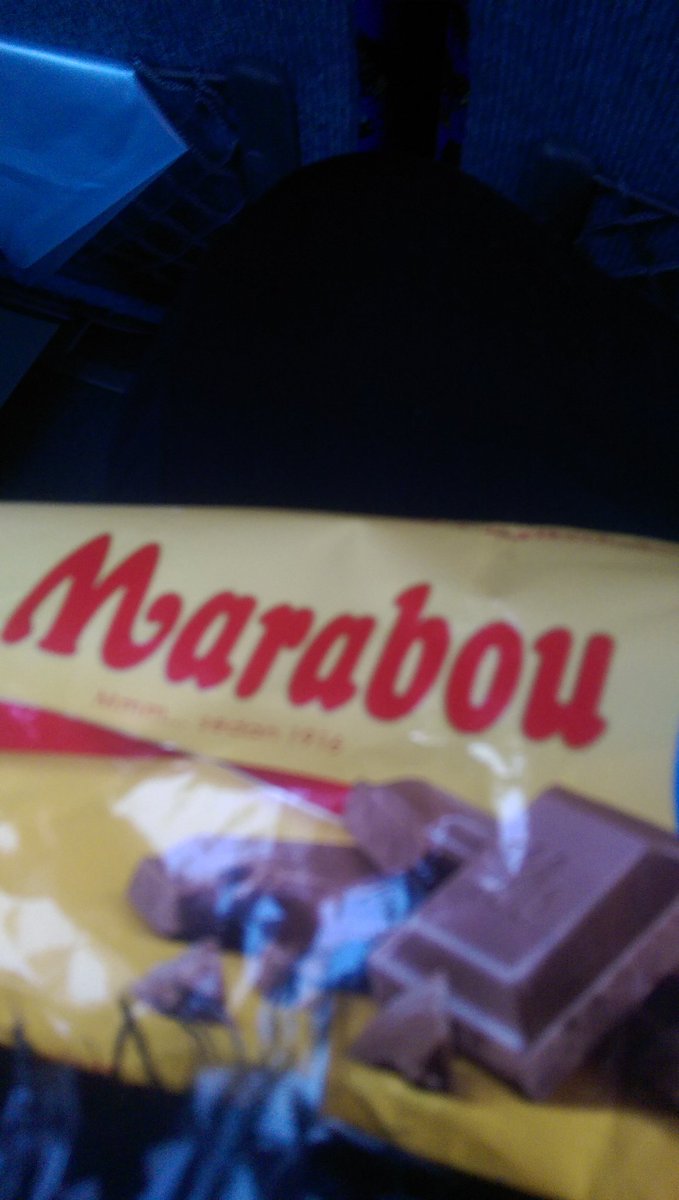 solox99's tweet image. Lycka till på provet mamma sa dottern och stoppade ngt i väskan &amp;lt;3  #SafiyaFerm