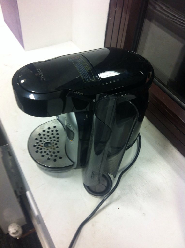 DanDanGadgetMan's tweet photo. @tassimo caddy has changed my view on coffee machine. A Christmas present for coffee lovers @LdnSurreyTimes https://t.co/MZLZfprOvr