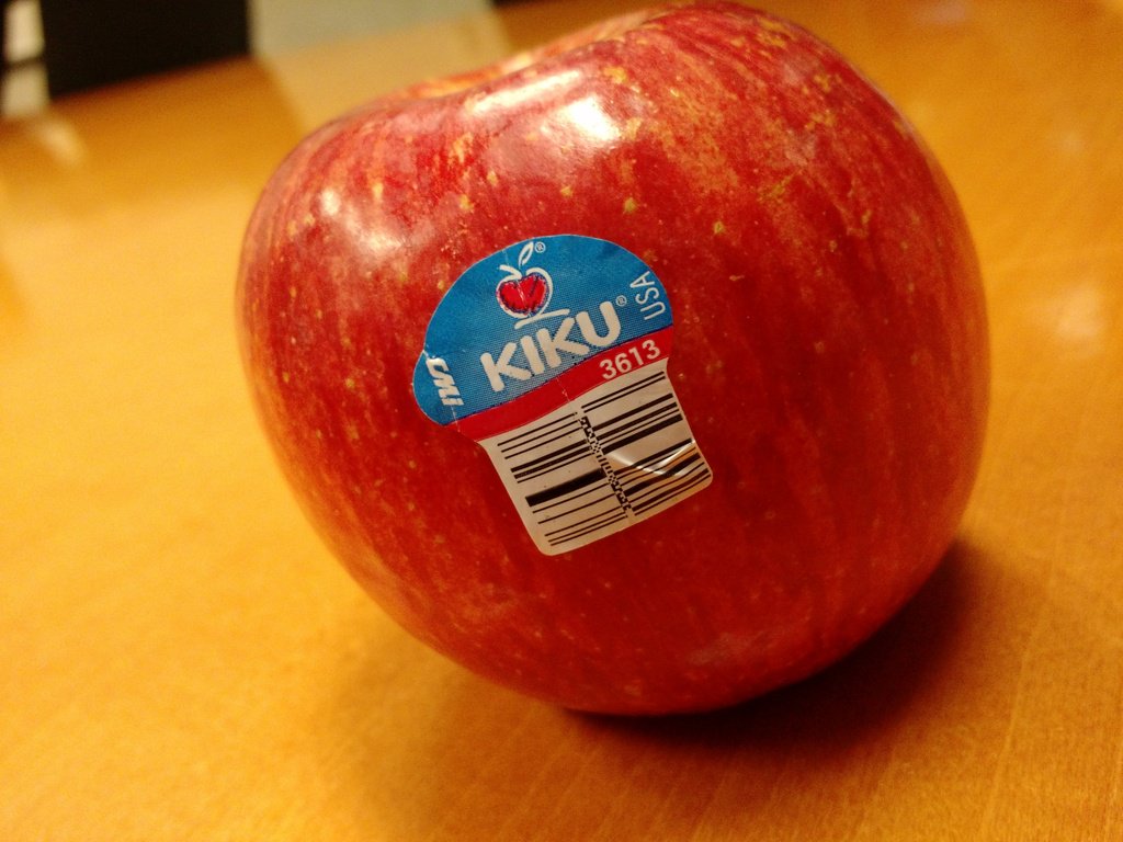 KirkYuhnke's tweet photo. Have you ever tried these KIKU apples? Grabbed some at @MyKingSoopers on
sale. #dailyApple #breakfast https://t.co/v0TuyNZzTX