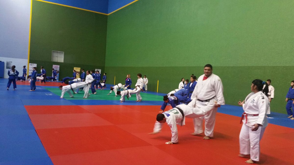 FedexJudo's tweet photo. Termina nuestro Stage de navidad con el sexto entrenamiento. ¡Gracias a todos por participar! #judoextr https://t.co/TF46RO1X5T