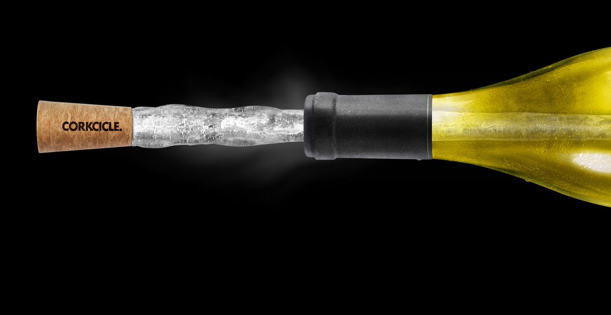 QuigloKitchen's tweet image. An essential gift for the wine buff or gadget adorer.

Corkcicle Air.

#Quiglo