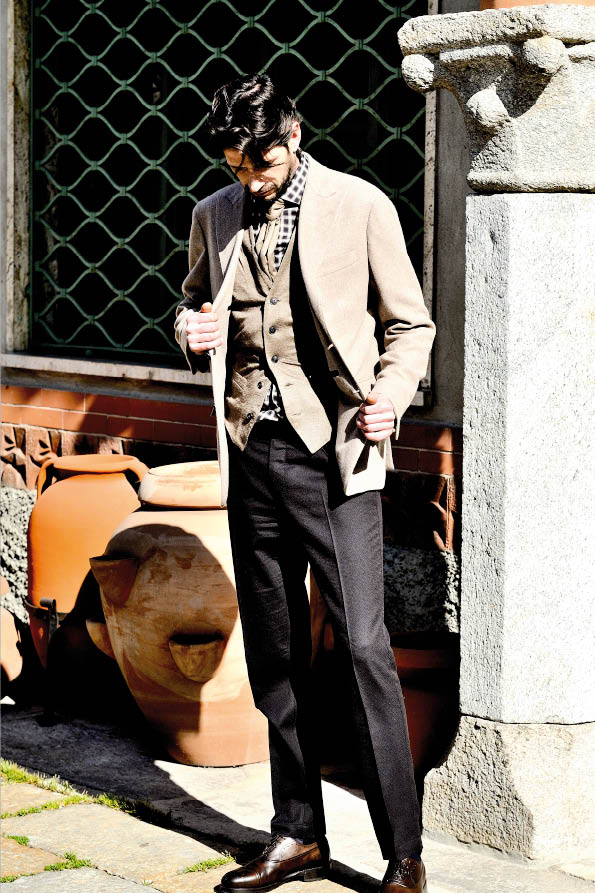 HOMANDMenswear's tweet photo. First day of winter also for #HOMAND!!! See the good look for a fashion winter https://t.co/Meq35i3EP0 #menswear https://t.co/e8Q2FBn7Oz