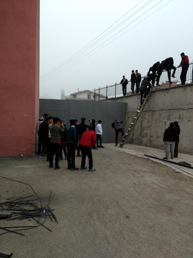 Okuldan kacmada bizi kimse durduramaz