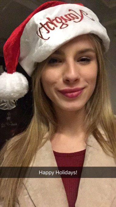 Happy Holidays from JJ ❤️ https://t.co/Oohb7mQlvA<a href="/tag/live"class="tags"><span>#live</span></a>