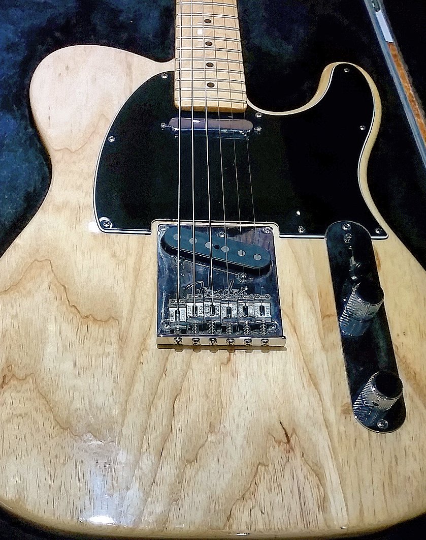 RichFBush's tweet photo. Early #Christmas gift from me to me. A #Fender American Standard #Telecaster. Sweet. https://t.co/72OnFBJ5T0