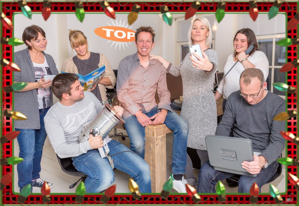 Fijne feestdagen en een TOP 2016! Namens Ceciel, Ronald, Corine, Peter, Marieke, Simone en Michel.