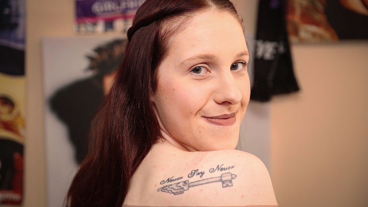 RT <a href="/TheQuirker/">Quirker</a>: Tattoos, cardboard &amp; a brand new name: The world of Justin Bieber’s No.1 fan ow.ly/Wav7v