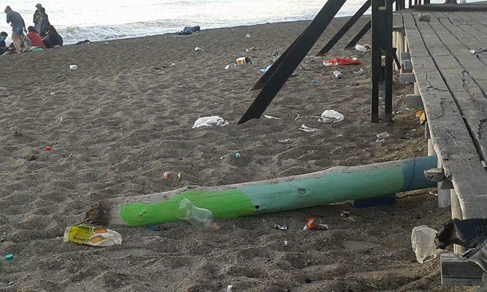 PlayaUnionRW's tweet photo. POR FAVOR CUIDEMOS NUESTRA PLAYA UNIÓN, NO QUEREMOS VER ESTO. SEAMOS LIMPIOS Y NO ENSUCIEMOS LO QUE ES NUESTRO. https://t.co/u1epGK4Na3