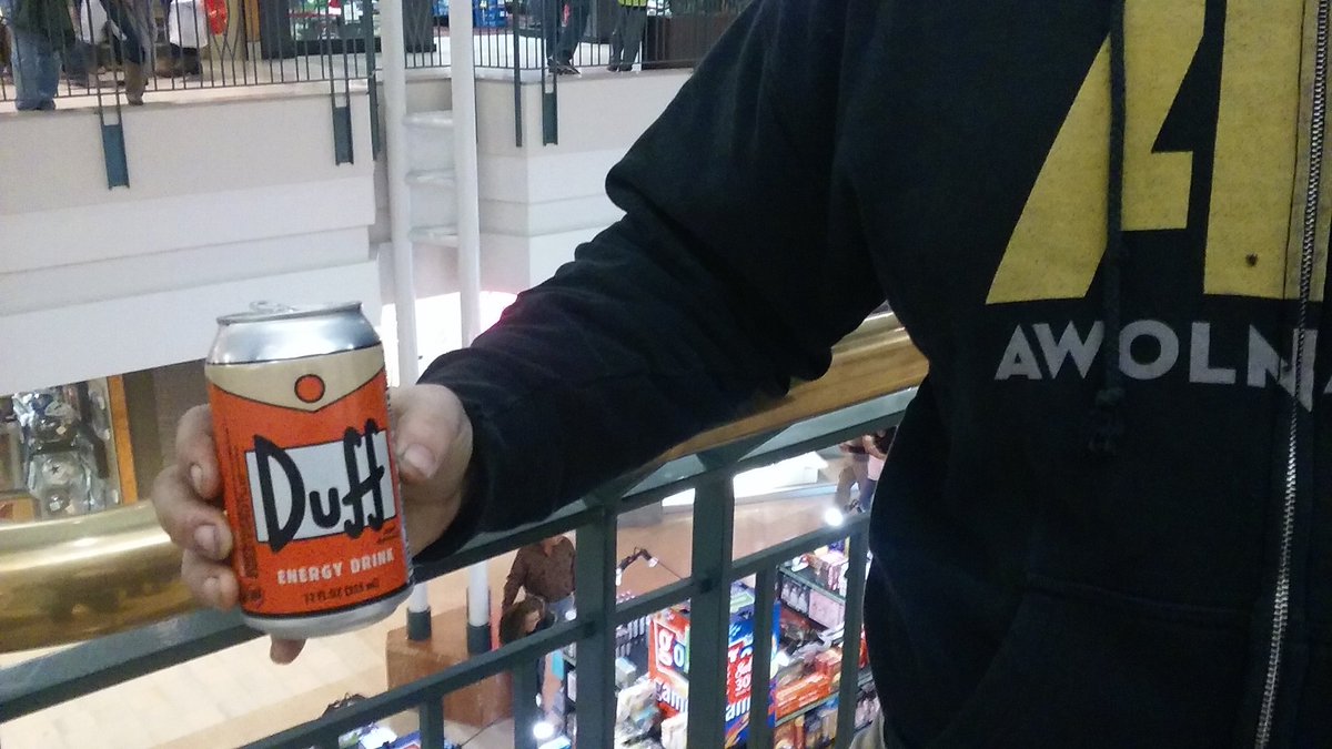 aspencer317's tweet photo. @DuffMcKagan Duff...energizing the @awolnation one drink at a time during this hectic holiday shopping #Duff2015 https://t.co/2uApcHuD4x