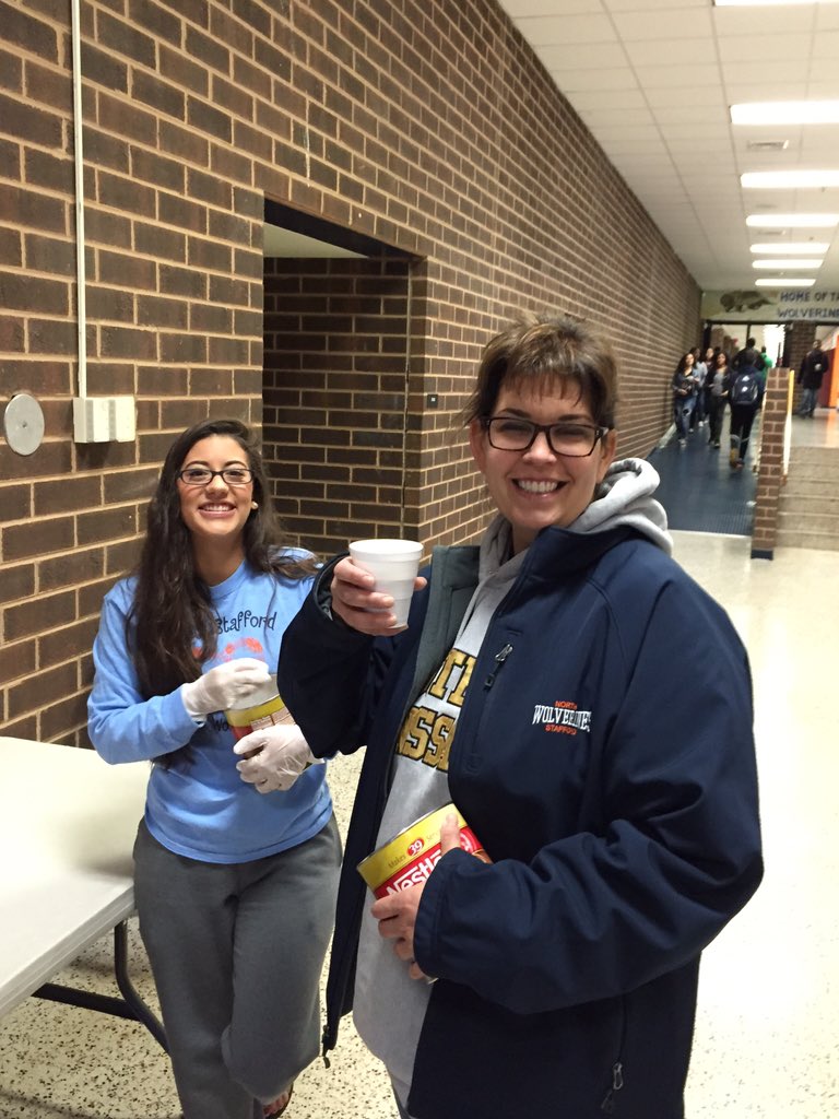 NicholstcTom's tweet photo. @NSHSLeadership provides Hot Chocolate w/marshmallows to our @NSHSWolverines S's #NationNation #FreeEducation https://t.co/Kwfq0WazR0