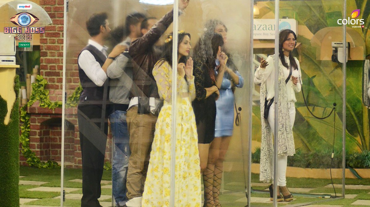 Bigg Boss 9: Shah Rukh Khan And Kajol Had A Series Of Tasks For The Housemates Bigg Boss 9: Shah Rukh Khan And Kajol Had A Series Of Tasks For The Housemates