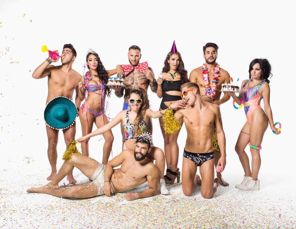 estautopia's tweet photo. Llega 'la fiesta de las fiestas' a @mtvspain. Foto promocional de @mtvsupershore, nuevo reality estreno 8 febrero 😎 https://t.co/0mmzTFWFwJ