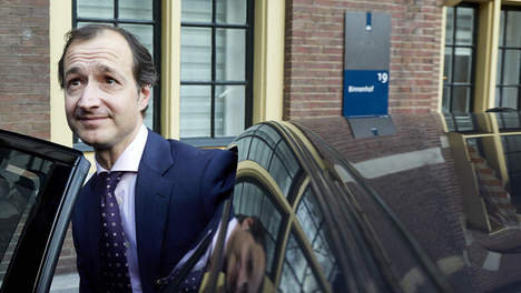 TFC_AM2's tweet image. Wet deregulering beoordeling arbeidsrelaties 

eerstekamer.nl/behandeling/20…