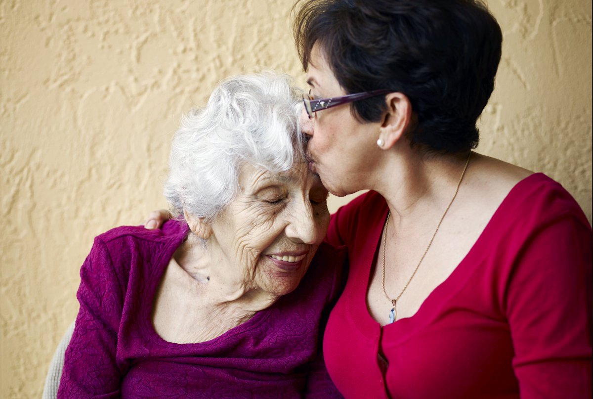 MercySupport's tweet photo. The many heartbreaking #FacesofDementia. #PalliativeCare. https://t.co/we4AXWJjN5 https://t.co/9gCwbd0fxU
