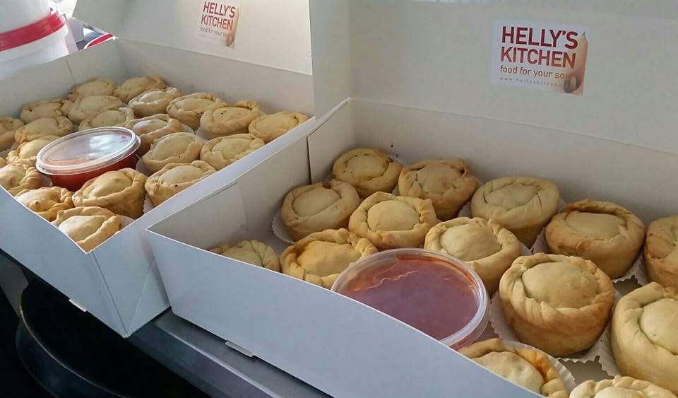 Bestellingen voor viadoe, pom, pastei, etc kunnen tot uiterlijk 28 december worden geplaatst. #kerst#catering#ijburg