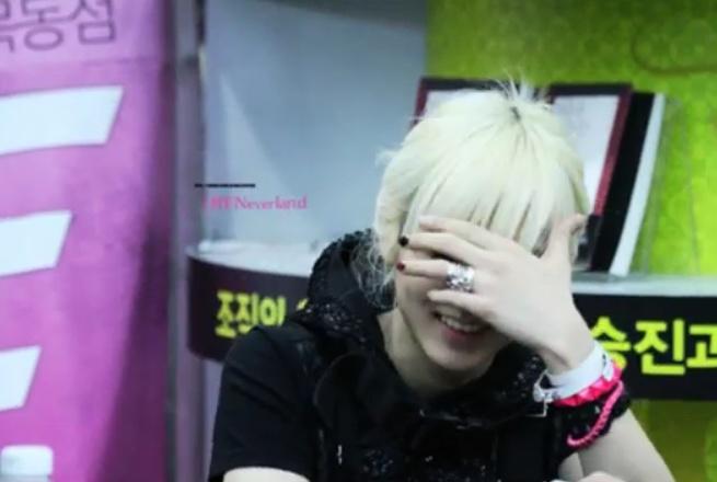 parkchaeeun01's tweet photo. Ren Nu'est
아이고~ https://t.co/3OJsQ6X4xk