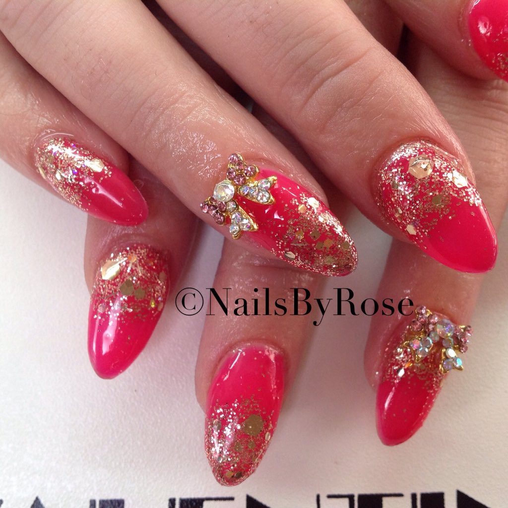#nailsbyrose #nails #nailart #swarovski #Crystals #Christmasnails