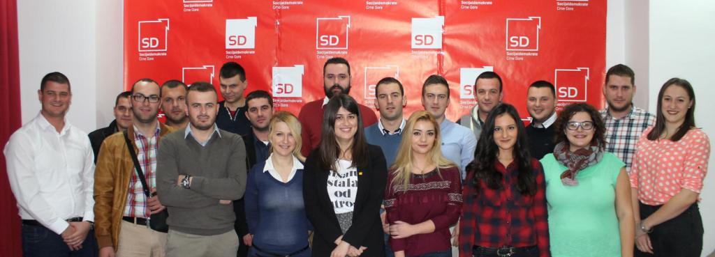 crnagoramedia's tweet photo. Omladina Socijaldemokrata usvojila Statut https://t.co/ecQHU3QW1q https://t.co/ijuvuJ8PlM