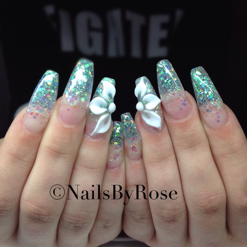 #nailsbyrose #nails #nailart #glitter #3Dnailart #Christmasnails