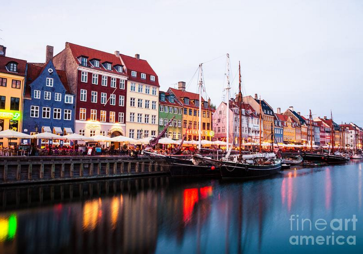 LeoPatrizi's tweet photo. #Winter in #Copenhagen is a dark, cold and mysterious time of year #nye #denmark, #xmas
https://t.co/Ej3zMM2L0w https://t.co/IEGkh4ytbi