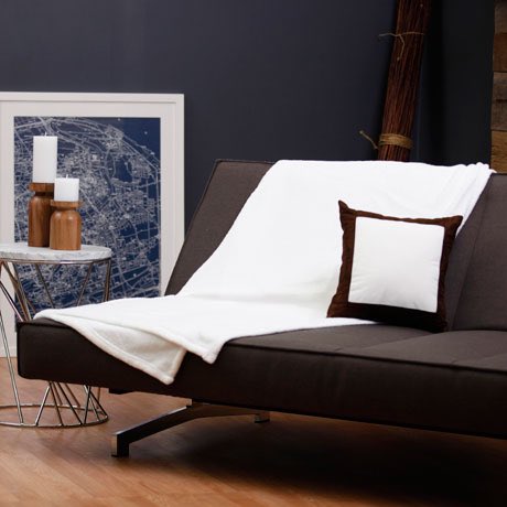 UBCLIP's tweet image. Londons Carriage Throw Blanket: cafepress.com/+londons_carri…