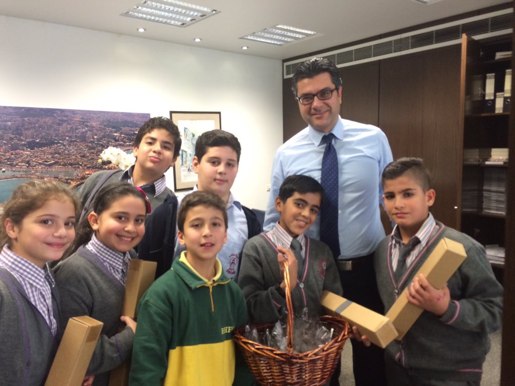 #معايدة من طلاب جمعية المقاصد في عيد #المولد_النبوي_الشريف  لكُبرى مؤسسات #صيدا