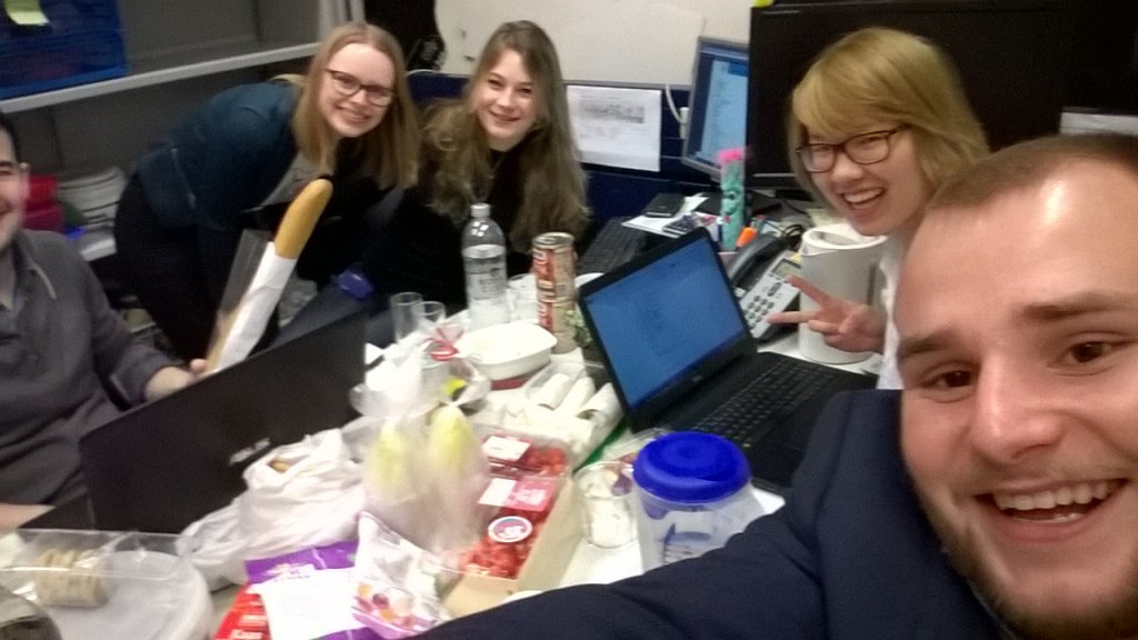 De bestuursvergadering kerstdiner editie!