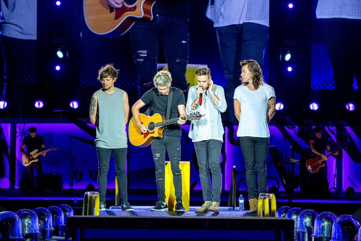 onedirection's tweet image. #OTRAThrowback: Milwaukee