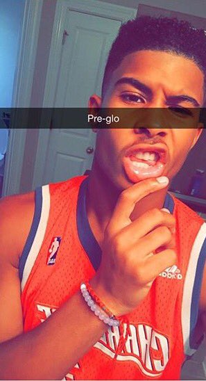 patboyz1's tweet photo. Add me on snap patboyz1 https://t.co/PKDNWfsfyQ