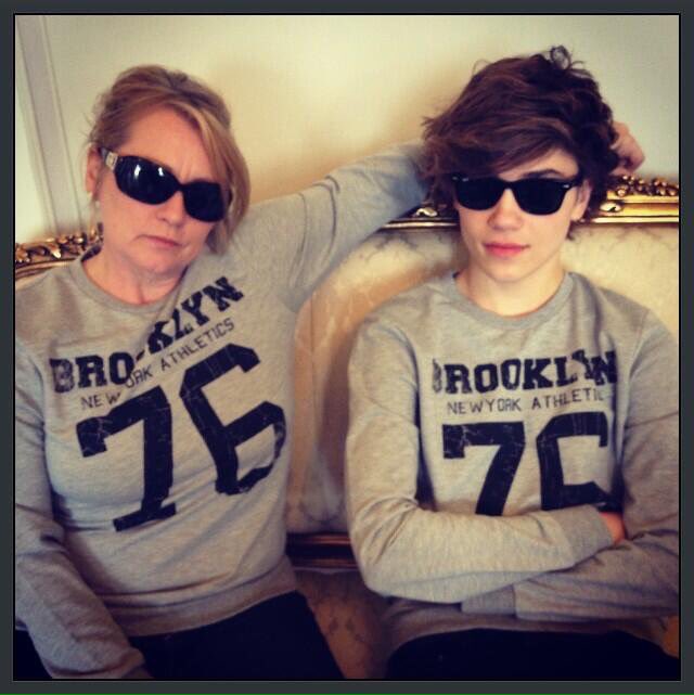 siteotybr's tweet photo. Sophia e George Shelley ☺️ #WeLoveYouMummyTarjomani https://t.co/iSH8PqCpYp