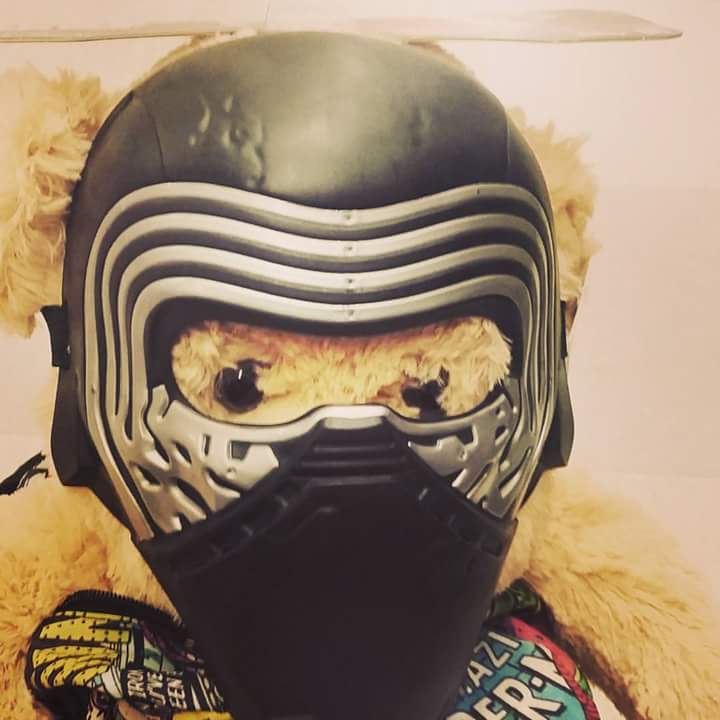estefaniap44i's tweet photo. RT #teddyren #kyloren and I are very excited as I am seeing the new #StarWars #ForceAwakens movie today #HappyDance https://t.co/K2VVOzdVaP