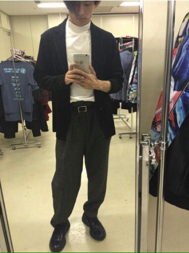 三宅健の私服ファッションがおしゃれ 愛用メガネやネックレスも話題 アスネタ 芸能ニュースメディア