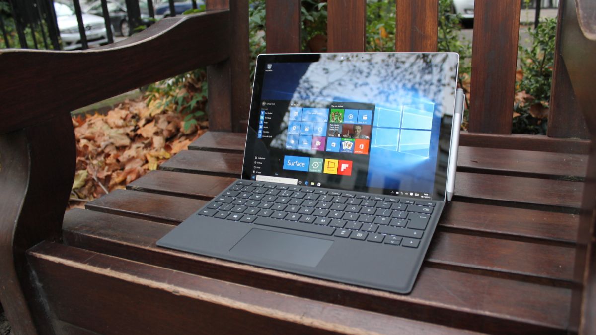 techradar's tweet image. Microsoft's Surface Book/Surface Pro 4 update addresses keyboard issues and slow boot times buff.ly/1YrqFq6