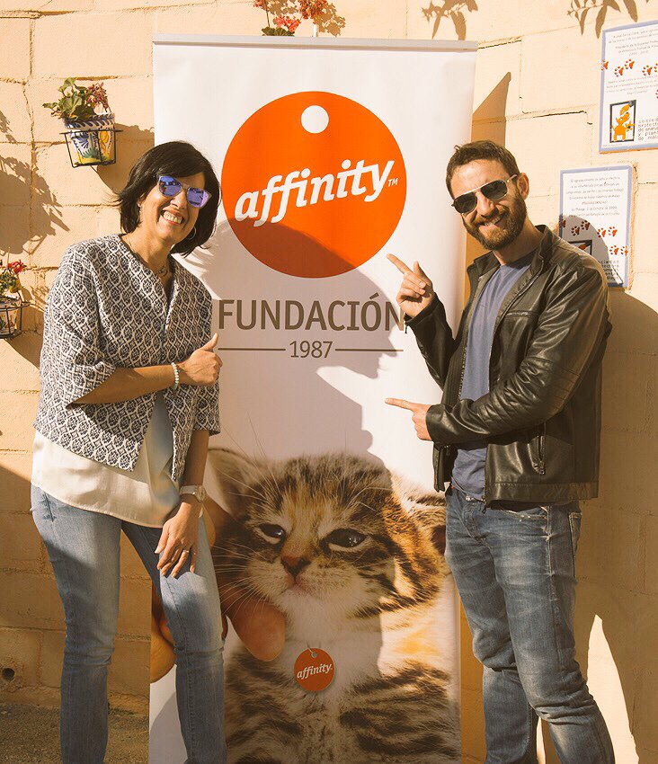 DANIROVIRA's tweet photo. Juntos, luchando por el bienestar de los animales @Fund_affinity @Protemalaga
🐶🐱😎 https://t.co/WhWYGhY971