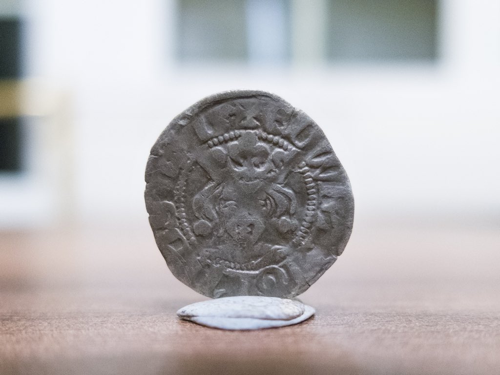 Alchemst161's tweet photo. Rare Edward III 'Reading' mint penny found earlier this year #minelab #detecting #gpx5000 #medieval #history https://t.co/Xju4oqOhKg