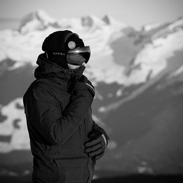 ATLASPROSHOP's tweet photo. Idée cadeau: Lunette @electric dispo en ligne et en magasin #electricvisual #snowboarding #atlasproshop https://t.co/2fhrPTOviR