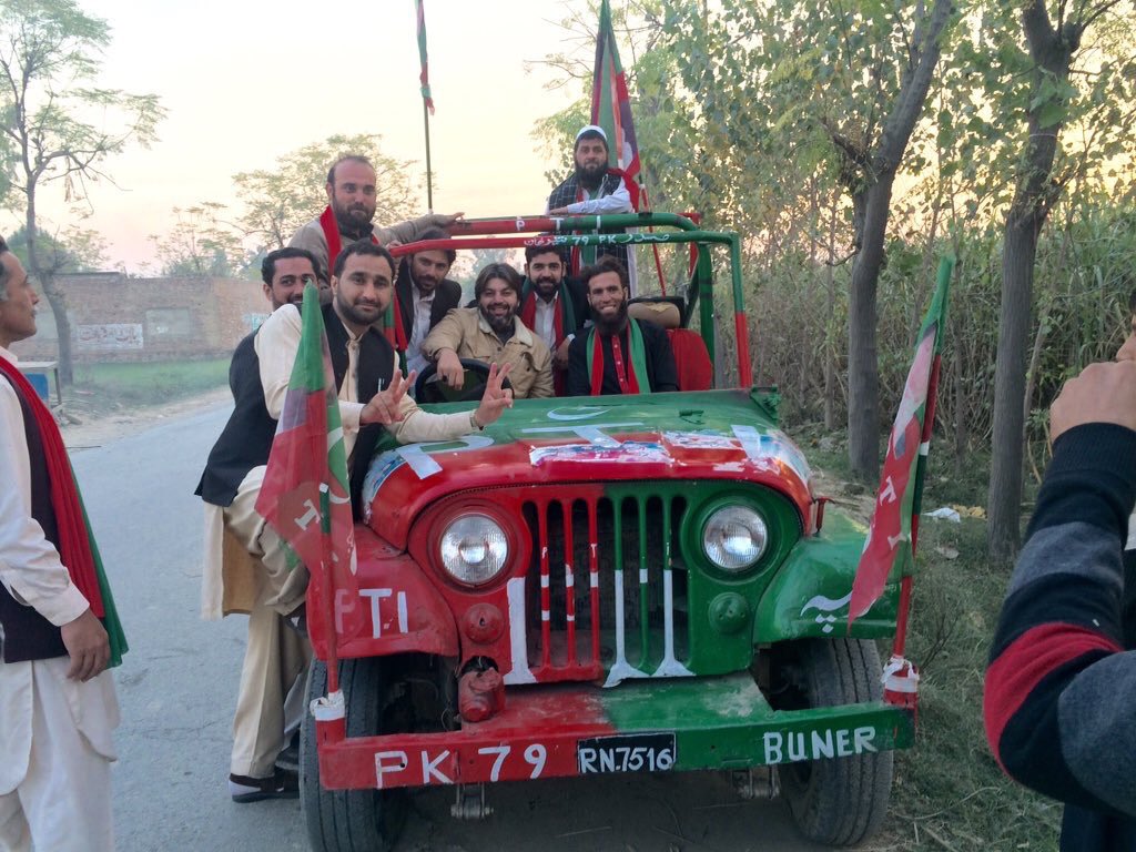 Ali_MuhammadPTI's tweet photo. زندگی یاروں کے سنگ۔ https://t.co/R4Y8N0wxkI