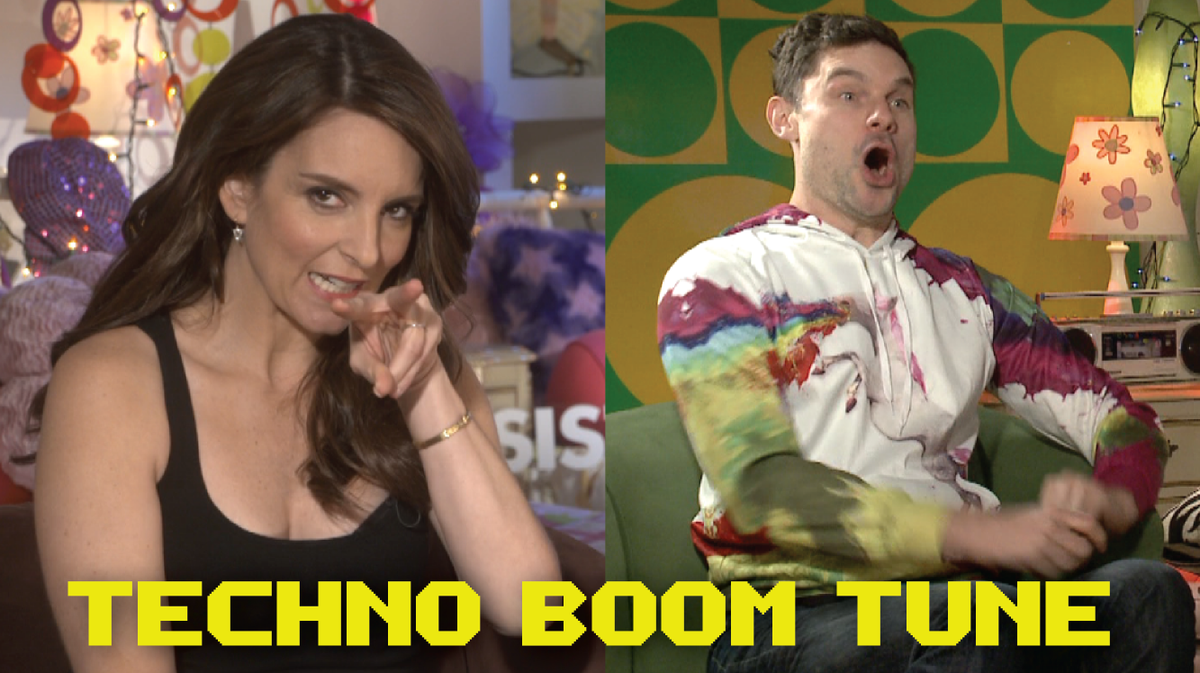 flula's tweet photo. Watch it out, Other Divas: Tina Fey, Amy Pöhler &amp; me are make a Hot Banger!! BOOM: https://t.co/CceB4mPHJd #Sisters https://t.co/r1vIYoBPoC