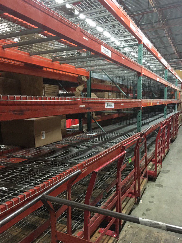 Team 1046 ready for bounceback!All seasonal/toys out!@keithlyons01 <a href="/samshah21/">Samir Shah</a> @LydiaDiazTGT