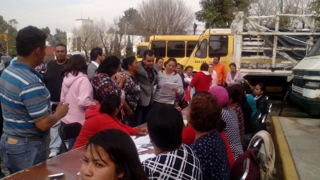 Fer_MercadoG's tweet image. Hoy saludamos a los beneficiarios de los programas delegacionales.