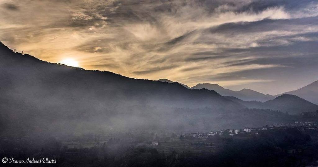Macfan1963's tweet photo. Ultime luci su Molina di Ledro . #nikonitalia #vallediledro #ledro #instagarda #instaledro #instatrentino #ig_trent… https://t.co/klpDMDCLY0